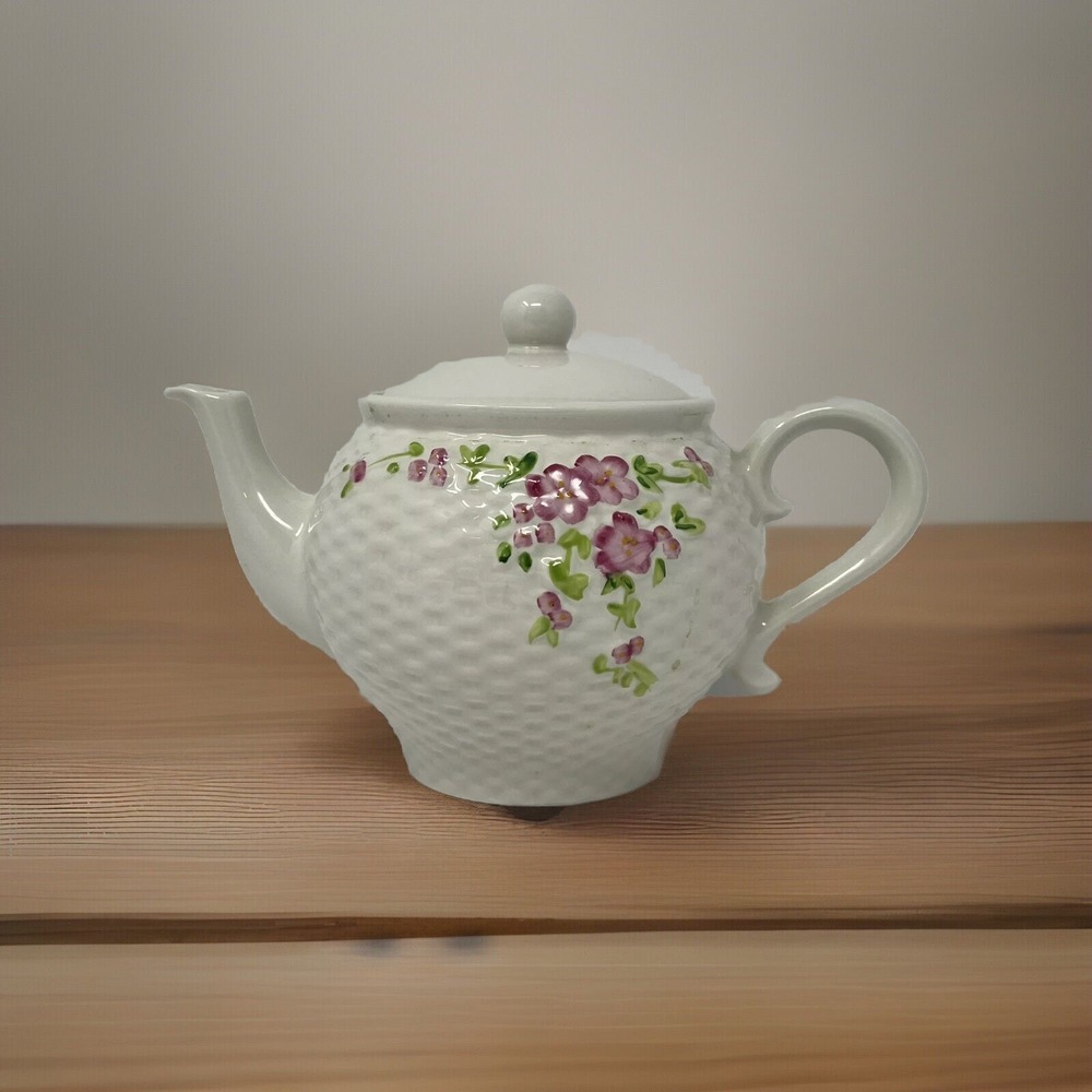 Vintage Teleflora Ceramic Porcelain Teapot‎ 1985 White Lattice Floral Lid Decor